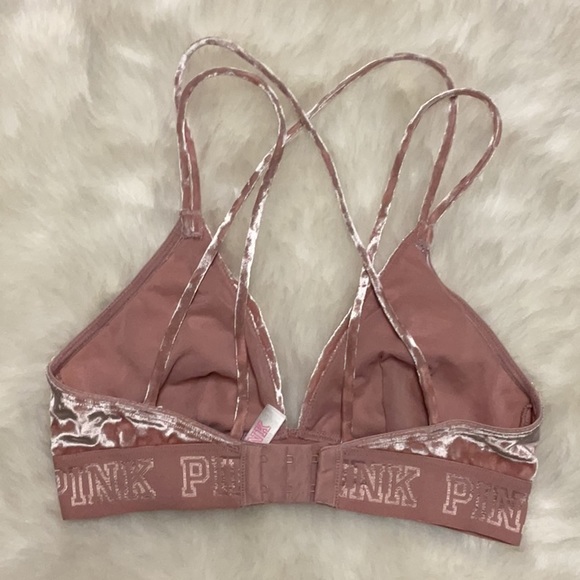 VS Pink Bralette 🌸 - Picture 4 of 9